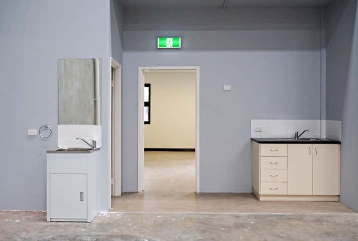 Unit 2, 86 Christable Way Landsdale WA 6065 - Image 5