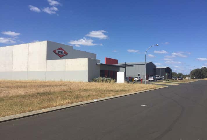 19 Worcestor Bend Davenport WA 6230 - Image 6