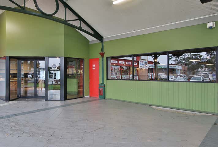 Restaurant, 166 Somerville Road Hampton Park VIC 3976 - Image 3
