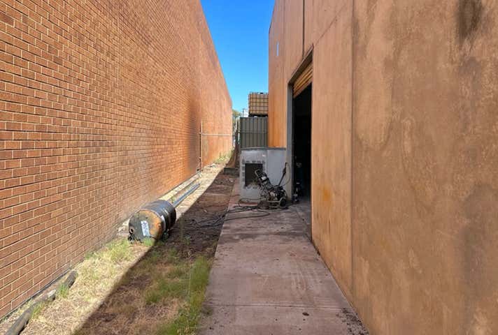 Unit 4, 30 Paramount Drive Wangara WA 6065 - Image 21