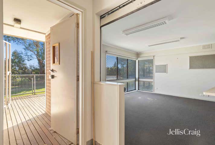 102 Leawarra Crescent Delacombe VIC 3356 - Image 7