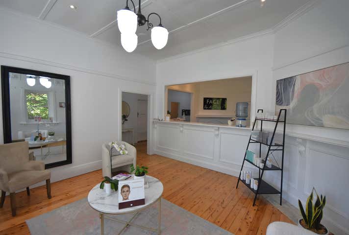 572 Kiewa Street Albury NSW 2640 - Image 3