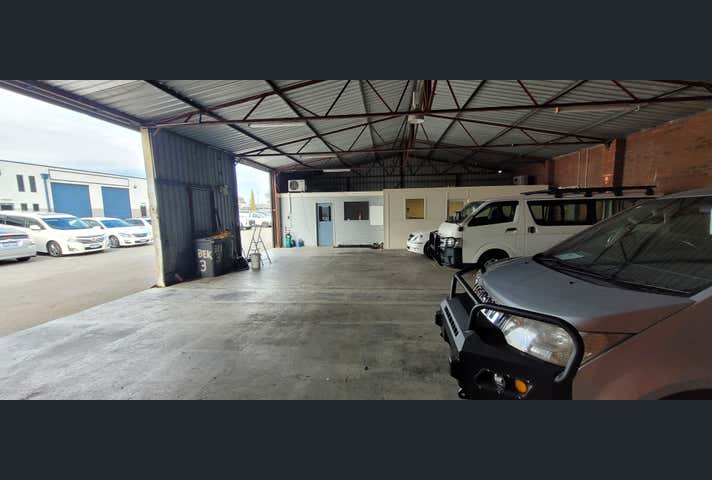 U3/1846 Albany Highway Maddington WA 6109 - Image 4