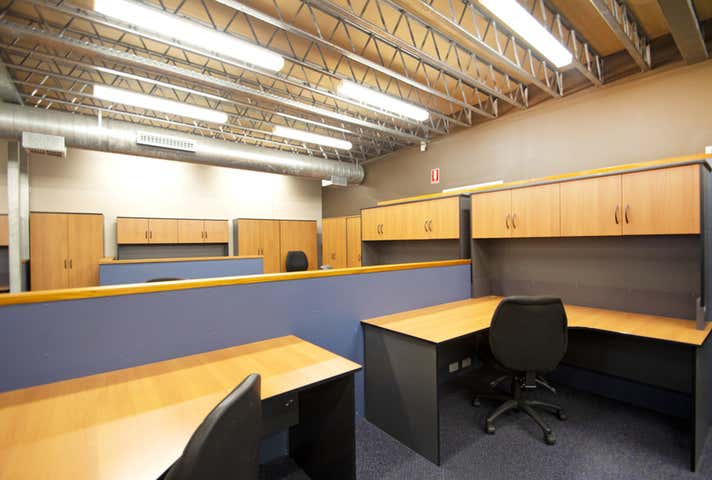 12/20 Sustainable Avenue Bibra Lake WA 6163 - Image 8