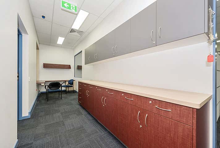 Lease D & E, 254 Ross River Road Aitkenvale QLD 4814 - Image 9