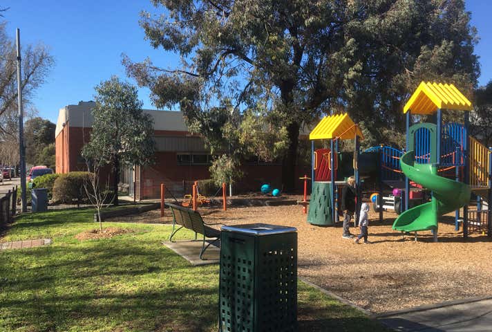 18 Robertson Street Kensington VIC 3031 - Image 4