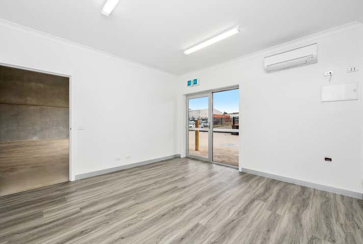 10B Roanoak Court East Bendigo VIC 3550 - Image 2
