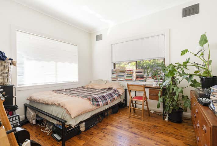 7 Minogue Crescent Forest Lodge NSW 2037 - Image 13