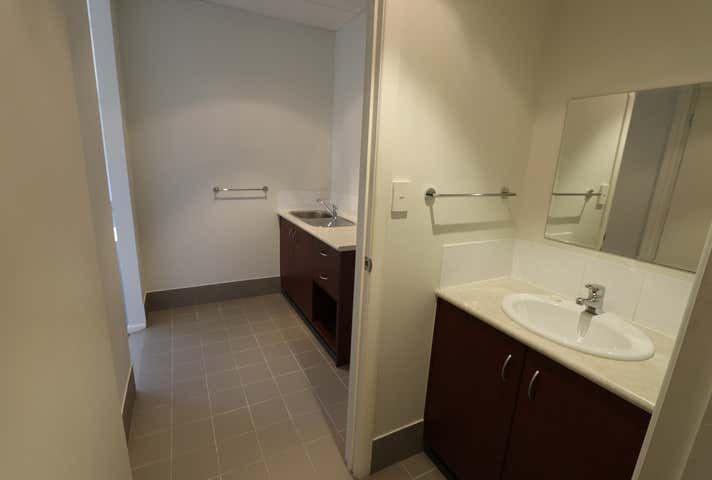 11/43 Tallebudgera Creek Road Burleigh Heads QLD 4220 - Image 6