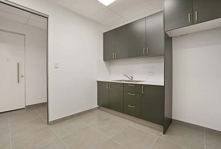 6 Spitfire Place Rutherford NSW 2320 - Image 5