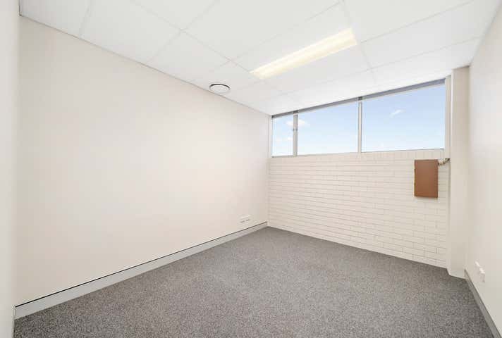 Suite 1 137 Sutton Street Redcliffe QLD 4020 - Image 8