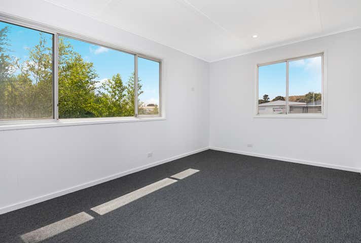 1/219 Breen Street Golden Square VIC 3555 - Image 3