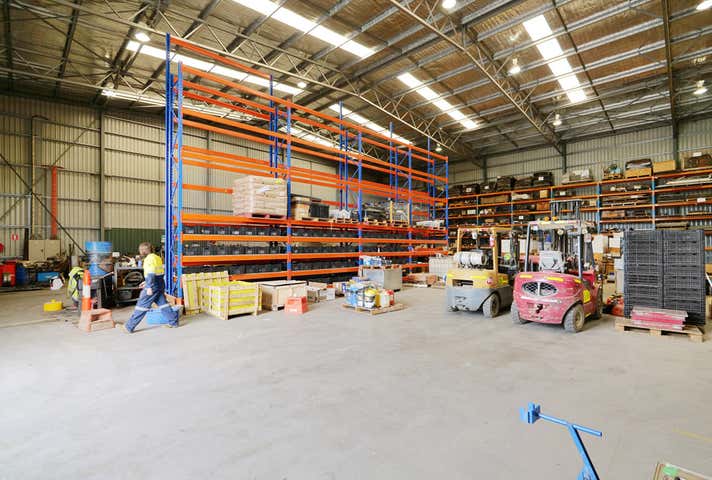 5 Baltic Court Maddington WA 6109 - Image 11