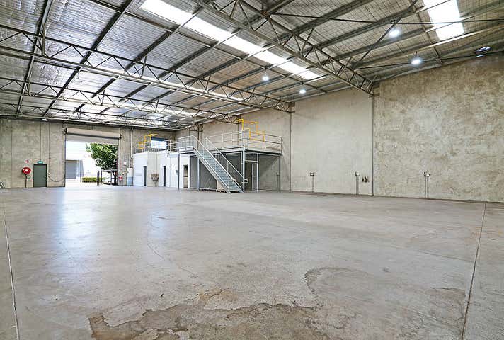 39 Tacoma Circuit Canning Vale WA 6155 - Image 4