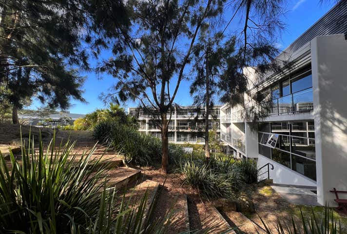 Quattro, 4204/4 Daydream Street Warriewood NSW 2102 - Image 11