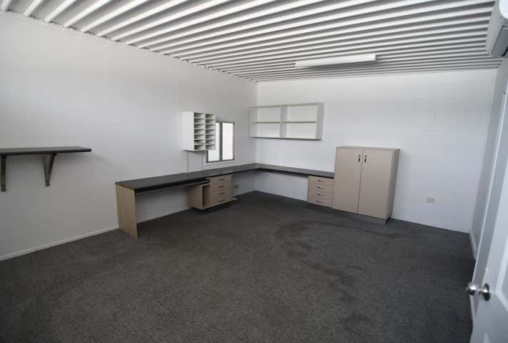 7/43-45 Keane Street Currajong QLD 4812 - Image 10