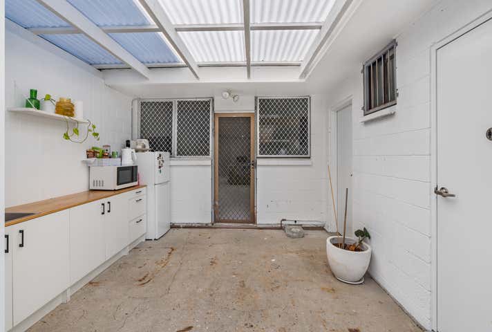 3 Sportsman Avenue Mermaid Beach QLD 4218 - Image 7