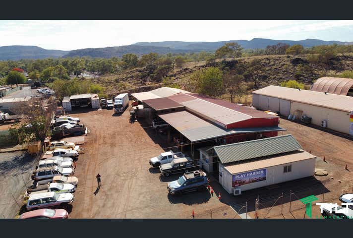 42 & 43 Boonderoo Road Tom Price WA 6751 - Image 4