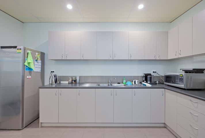 52 Cooper Road Cockburn Central WA 6164 - Image 13