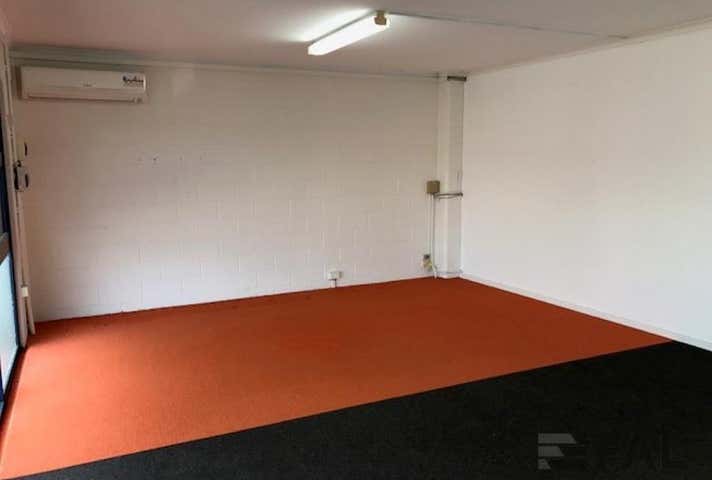 Unit  3, 18 Spine Street Sumner QLD 4074 - Image 4