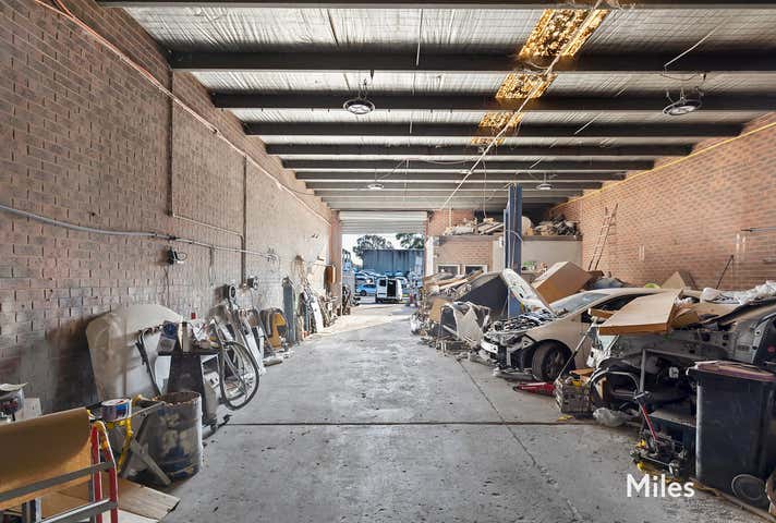 2/23 Norfolk Court Coburg North VIC 3058 - Image 3