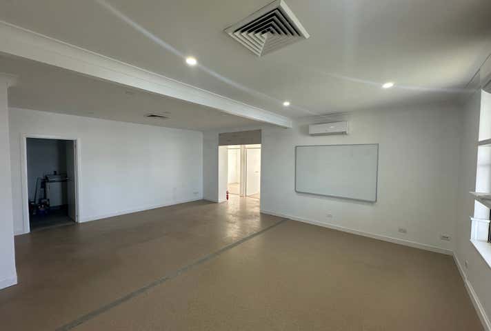 Clear Island Waters Health Precinct, Level Suite, 56-58 Santa Cruz Boulevard Clear Island Waters QLD 4226 - Image 10