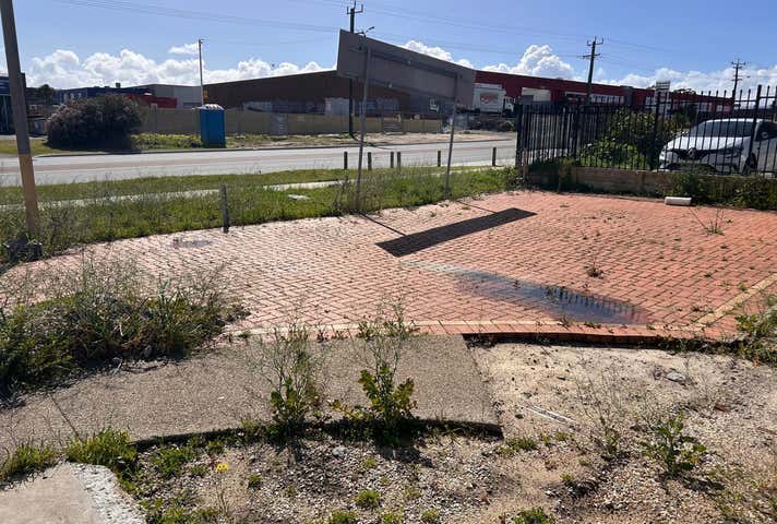 1/44 Prindiville Drive Wangara WA 6065 - Image 4