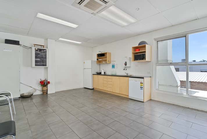 14 Twickenham Road Burswood WA 6100 - Image 11