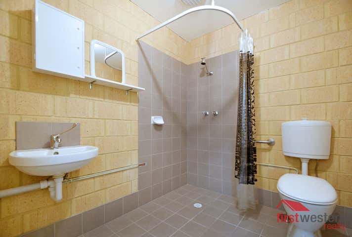 1/7 Caloundra Road Clarkson WA 6030 - Image 10
