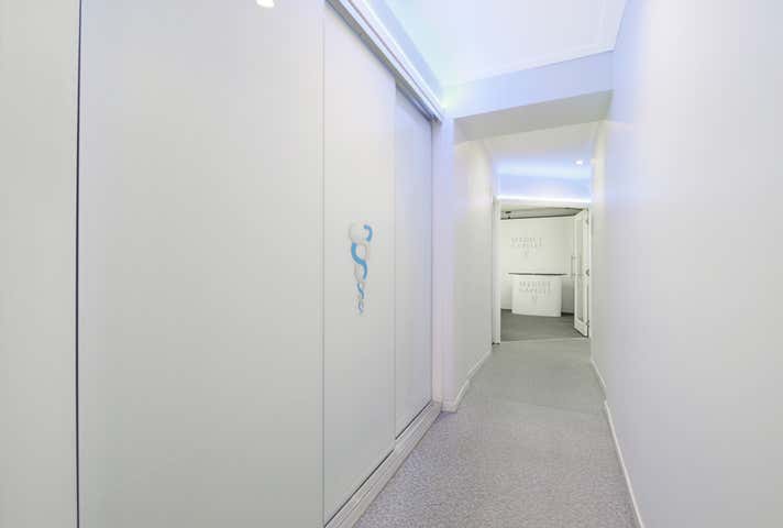 10 & 11, 38 Thomas Drive Chevron Island QLD 4217 - Image 5