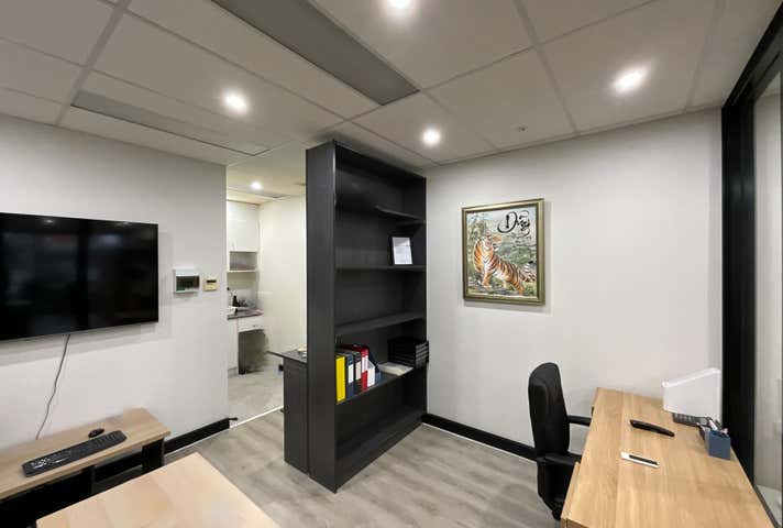 3/211 Warrigal Road Hughesdale VIC 3166 - Image 6