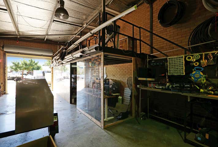 Unit 6, 196 Campbell Street Belmont WA 6104 - Image 6