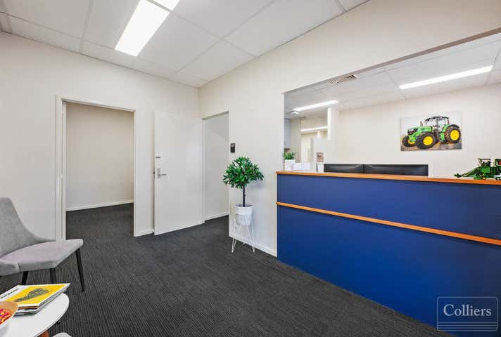 2/291 Ross River Road Aitkenvale QLD 4814 - Image 2