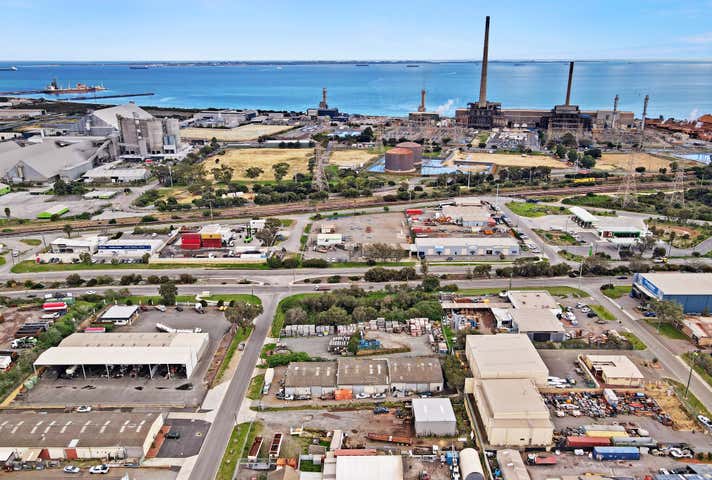 31 Macedonia Street Naval Base WA 6165 - Image 7