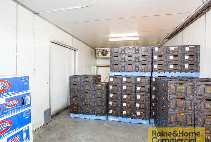 38 Walker Street Tennyson QLD 4105 - Image 2