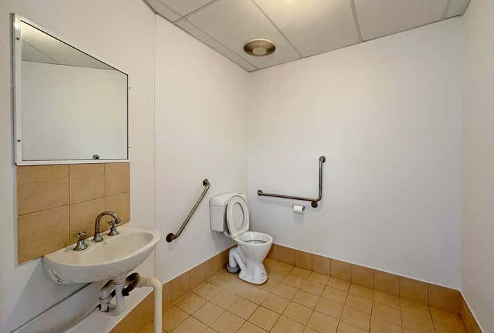 Unit 4a, 1924 Beach Road Malaga WA 6090 - Image 11