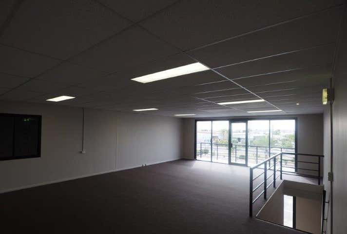 2/76 Berriman Dr Wangara WA 6065 - Image 11