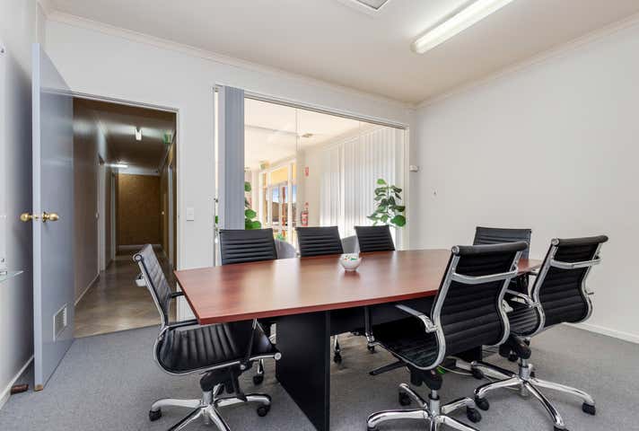 1/109 Breen Street Golden Square VIC 3555 - Image 4