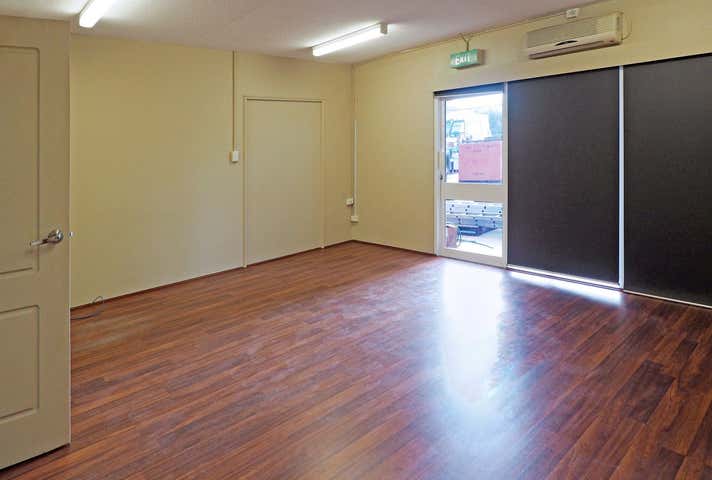 Unit 1, 33 Pavers Circle Malaga WA 6090 - Image 3