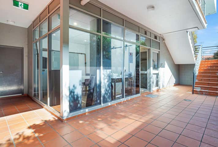 4/2 Victor Road Brookvale NSW 2100 - Image 1