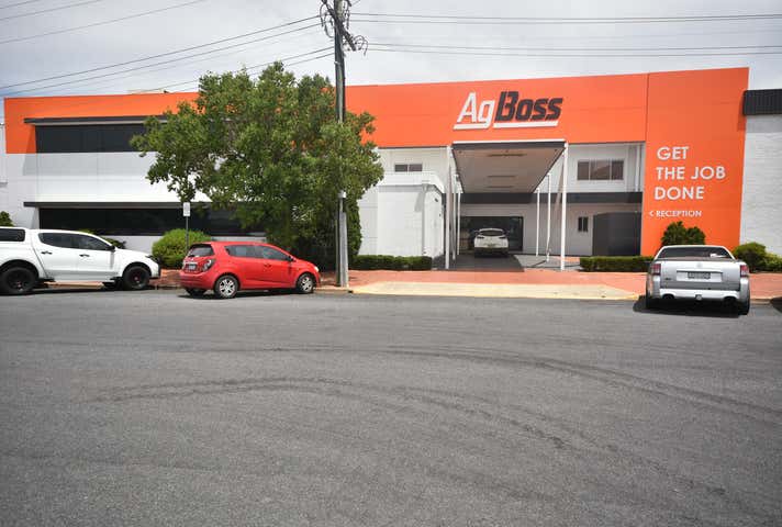 Level 1, 519 Nurigong Street South Albury NSW 2640 - Image 14