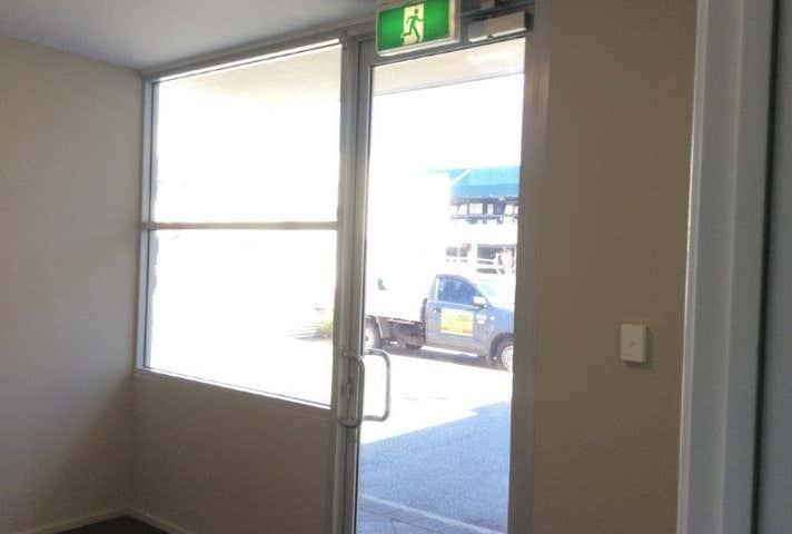 5/17 Caloundra Rd Clarkson WA 6030 - Image 6