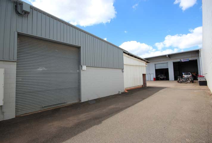 2/15 Whitehouse Street Garbutt QLD 4814 - Image 9