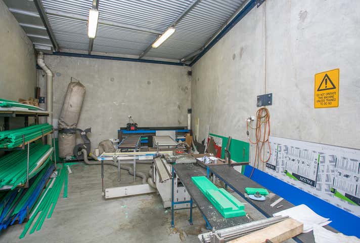 7 Tacoma Circuit Canning Vale WA 6155 - Image 9