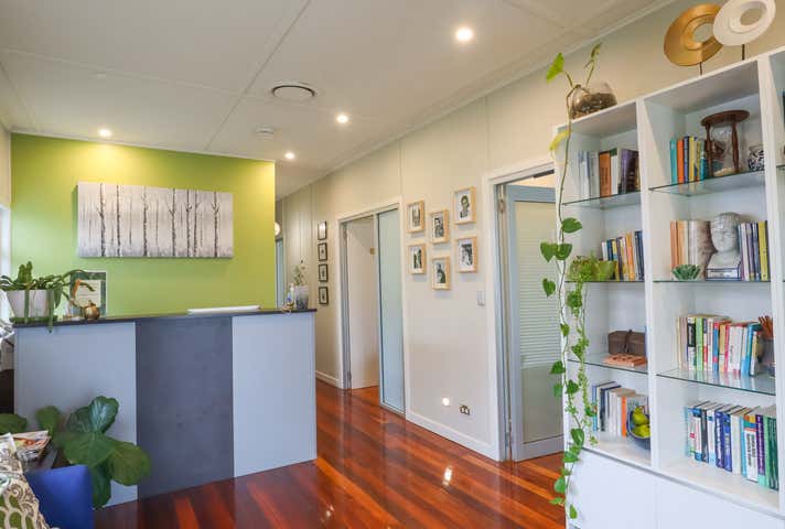 36 Seabeach Ave Mermaid Beach QLD 4218 - Image 1