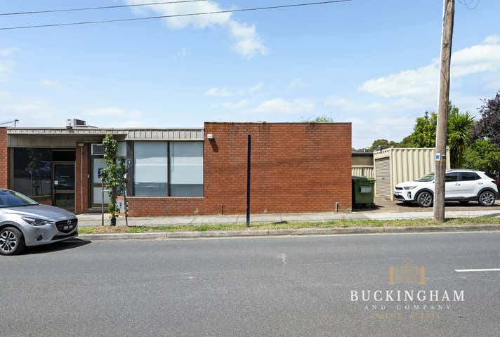 2/33 Nell Street Greensborough VIC 3088 - Image 2