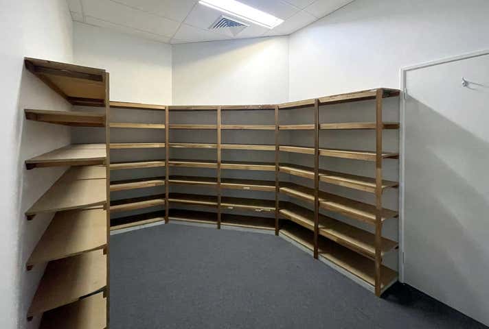 2/8 Paramount Dr Wangara WA 6065 - Image 5