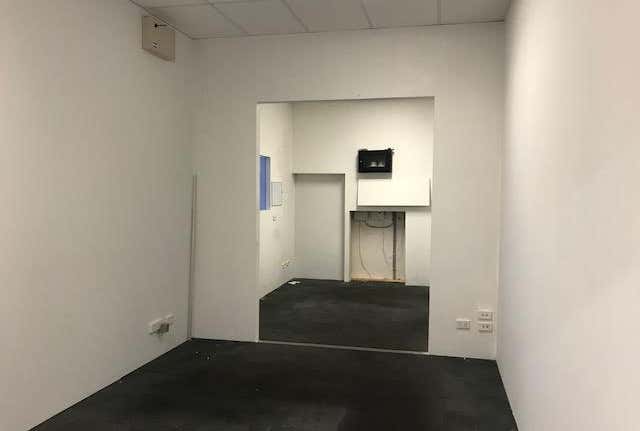 Unit 2, 76 Reserve Drive Mandurah WA 6210 - Image 9