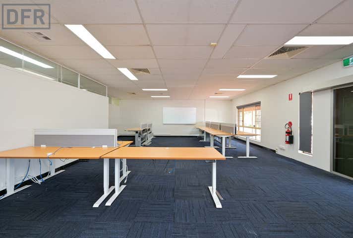 2/4 Challenger Avenue Kwinana Town Centre WA 6167 - Image 8