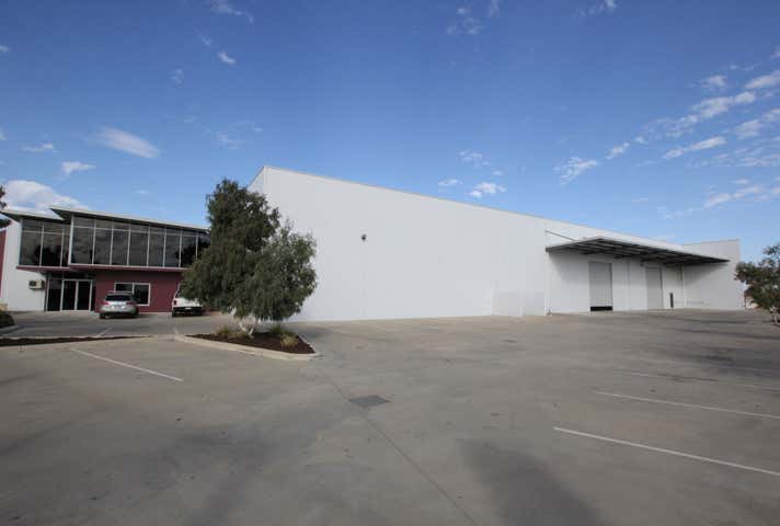 9 Rimmer Road Landsdale WA 6065 - Image 2